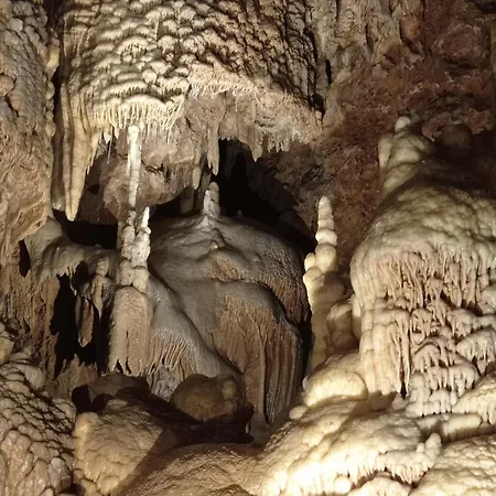 Casteljosse - Nature Calme Et Serenite 4*