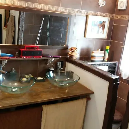 Bed & Breakfast Casteljosse - Nature Calme Et Serenite